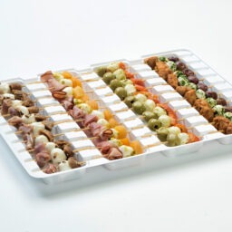 Brochettes Nirvana (40 pièces) : Des brochettes gourmandes et pleines de saveurs, parfaites pour l'apéritif ou les cocktails.