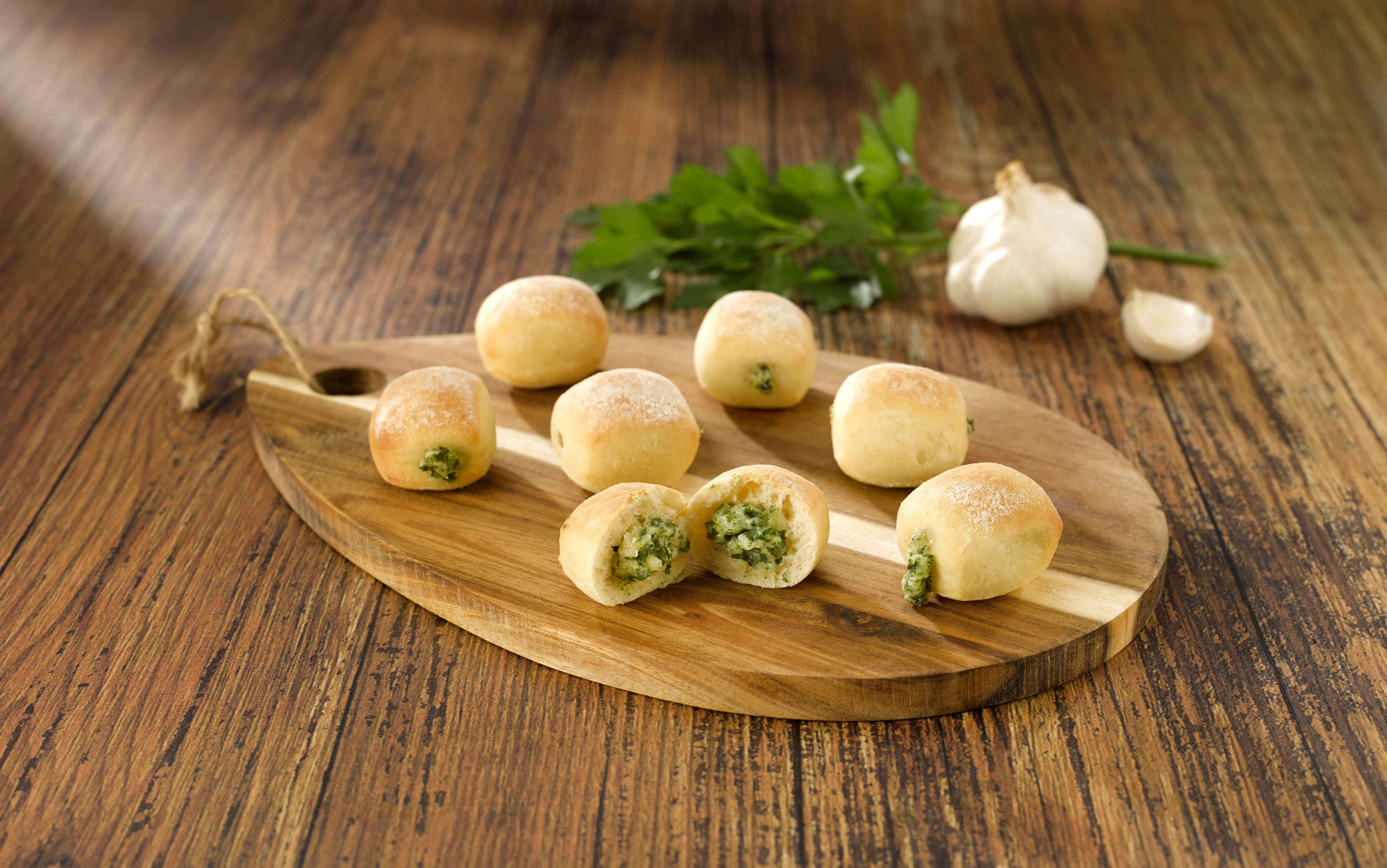28 mini garlic breads